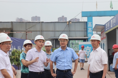 集團公司董事長鄧華帶隊前往內江市、隆昌市考察紡織、糧食儲運、撬裝加油等項目