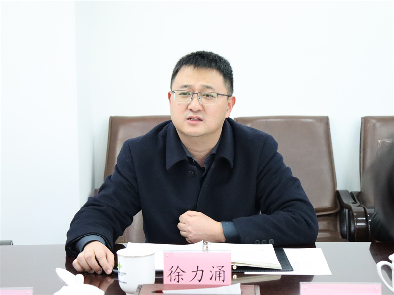 楊武秀會見萬源市委常委、副市長徐力涌一行